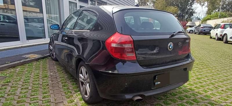 Usata BMW 118 143 CV (105 kW) 2009 Utilitaria