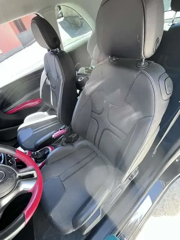 Usata Opel Adam Slam 69 CV (50 kW) 2013 Nero Utilitaria