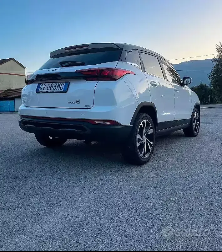 Usata EVO Evo 5 127 CV (93 kW) 2024 Bianco SUV