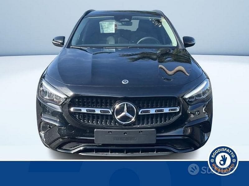 Usata Mercedes GLA200 Advanced 150 CV (110 kW) 2024 Nero metallizzato SUV