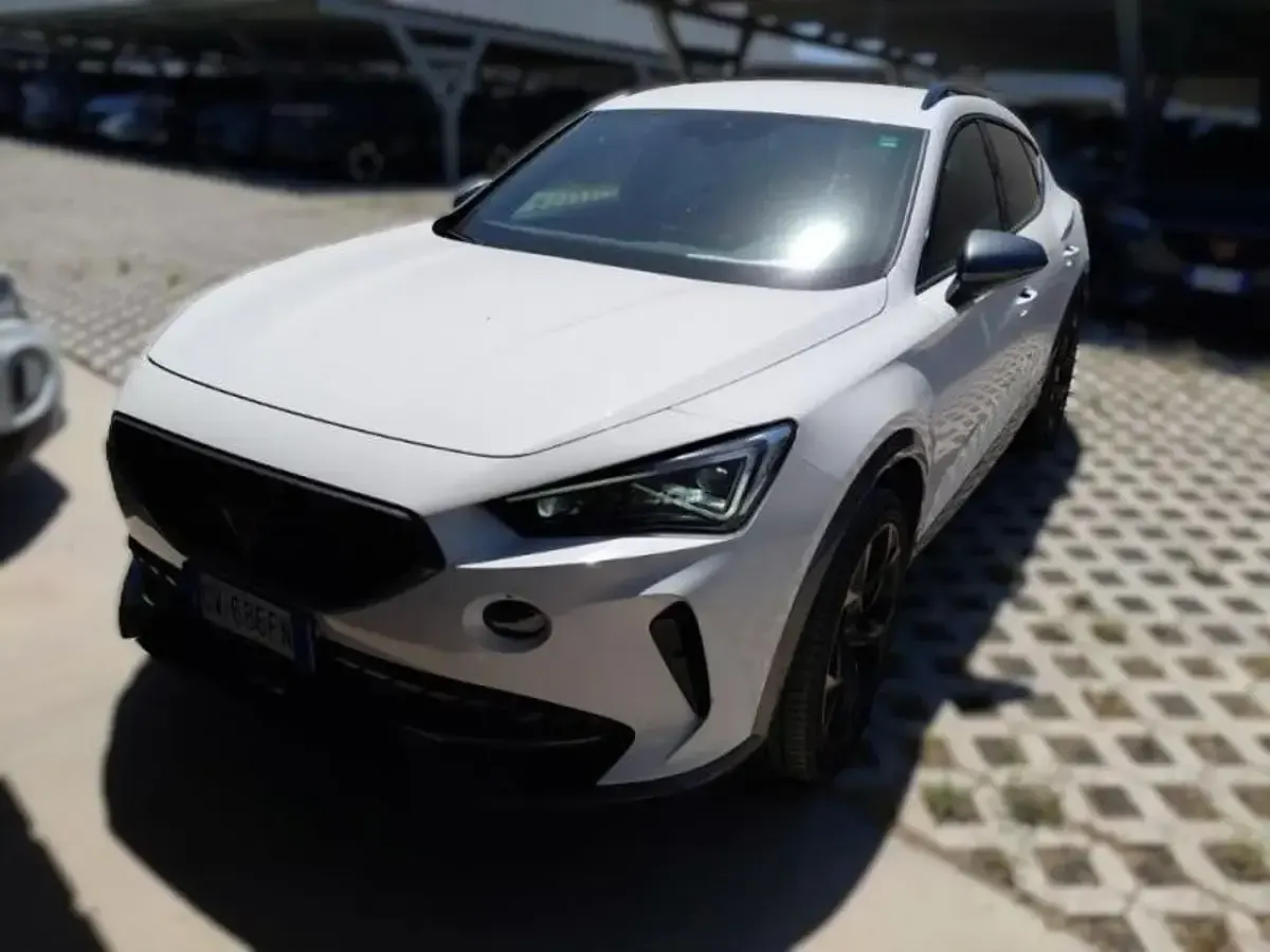 Usata Cupra Formentor 204 CV (150 kW) 2024 Bianco pastello SUV