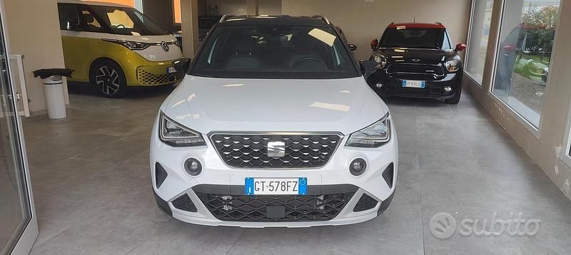 Usata Seat Arona Xperience 95 CV (69 kW) 2024 Bianco SUV
