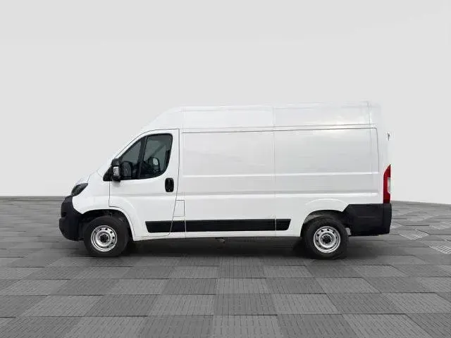 Usata Fiat Ducato 140 CV (102 kW) 2023 Bianco ducato Furgone