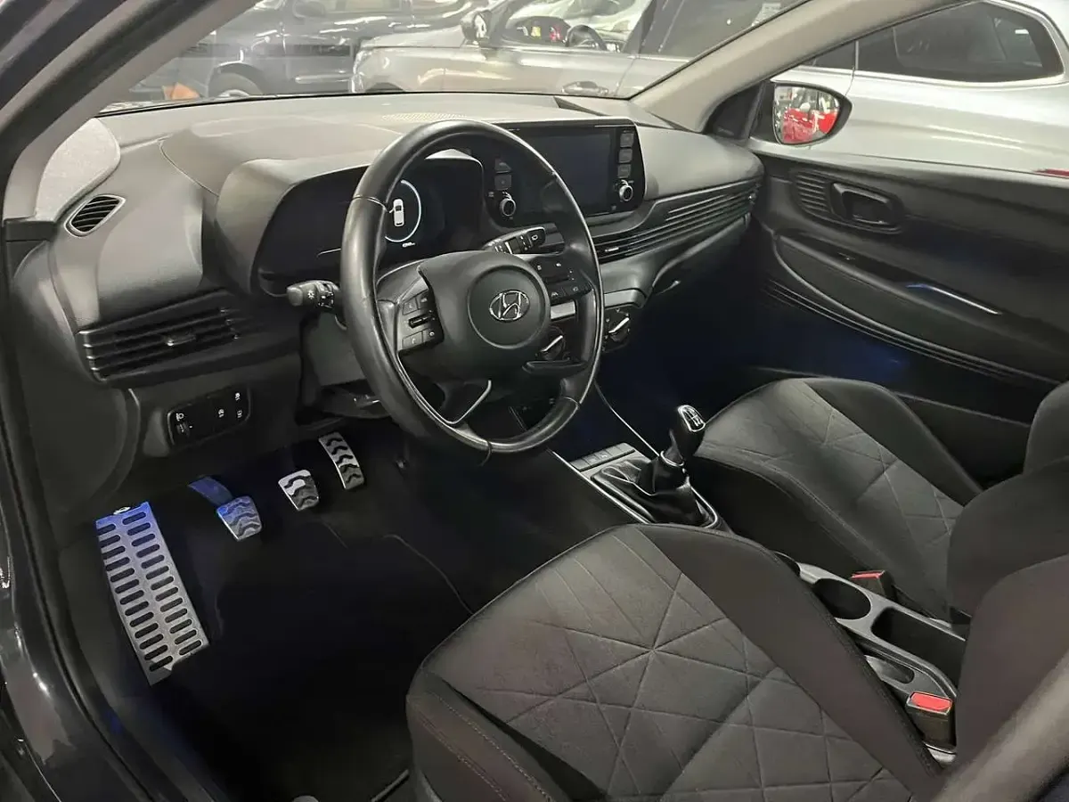 Usata Hyundai Bayon 101 CV (74 kW) 2021 Grigio SUV