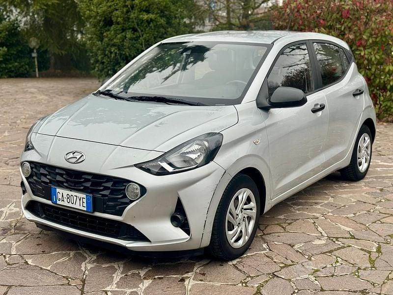 Usata Hyundai i10 Prime 67 CV (49 kW) 2021 Grigio Utilitaria