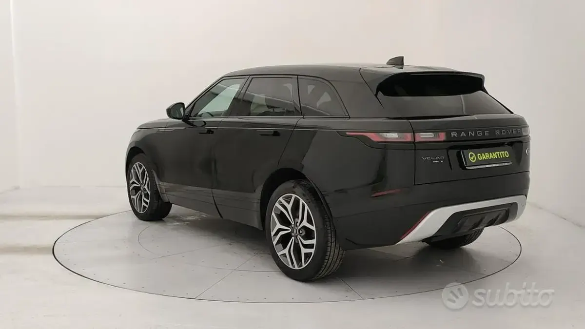 Usata Land Rover Range Rover Velar R-Dynamic 179 CV (131 kW) 2020 Nero SUV