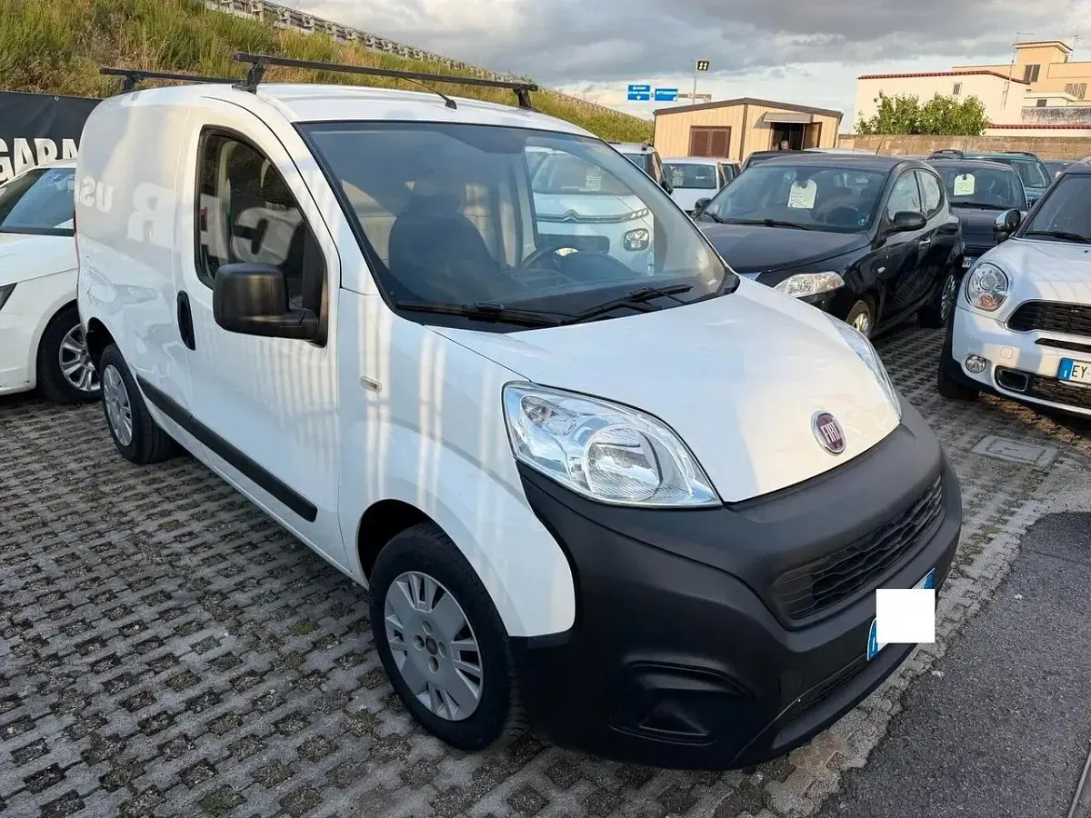 Usata Fiat Fiorino 80 CV (58 kW) 2018 Bianco Monovolume