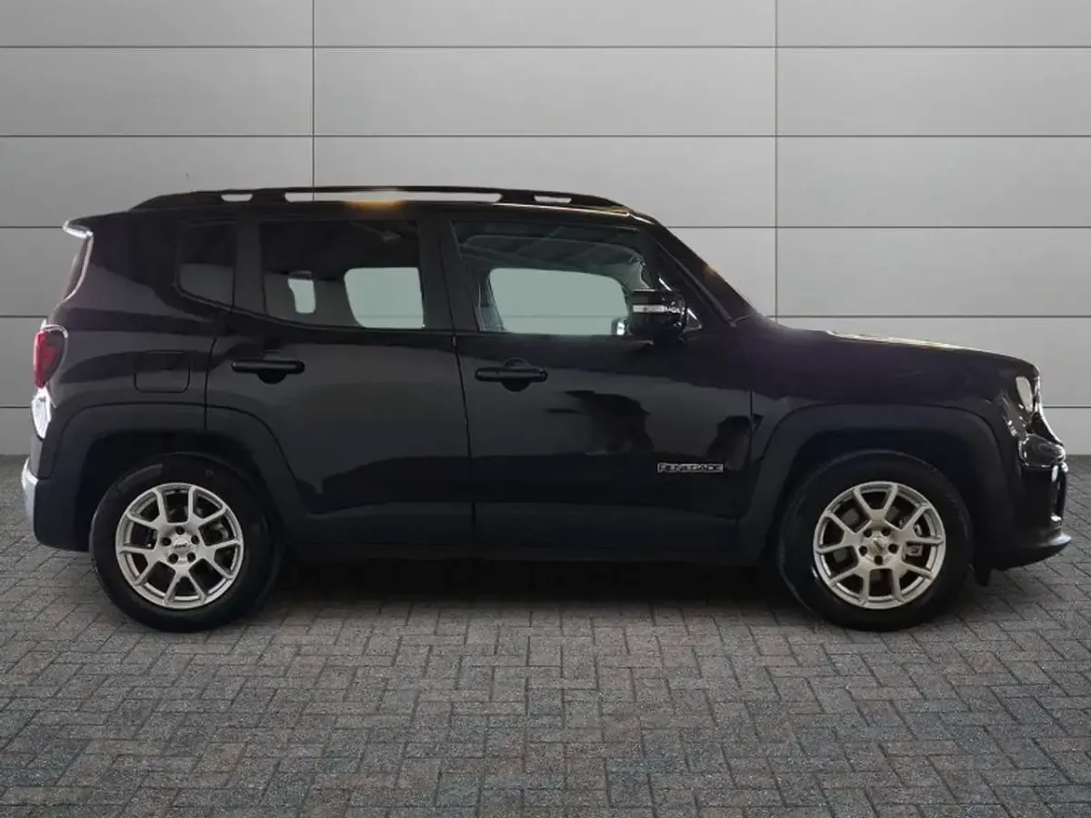 Usata Jeep Renegade Limited 131 CV (96 kW) 2023 Black met SUV