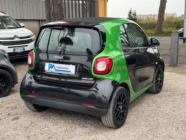 Usata Smart ForTwo Electric Drive 60 kW (82 CV) 2018 Nero Utilitaria