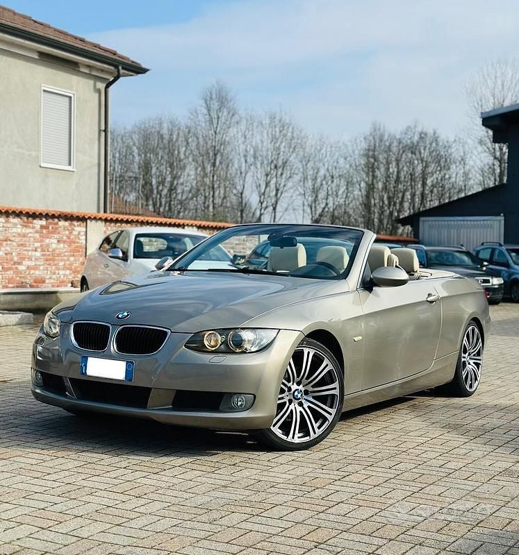 Usata BMW 320 Cabriolet 177 CV (130 kW) 2008 Giallo Cabrio