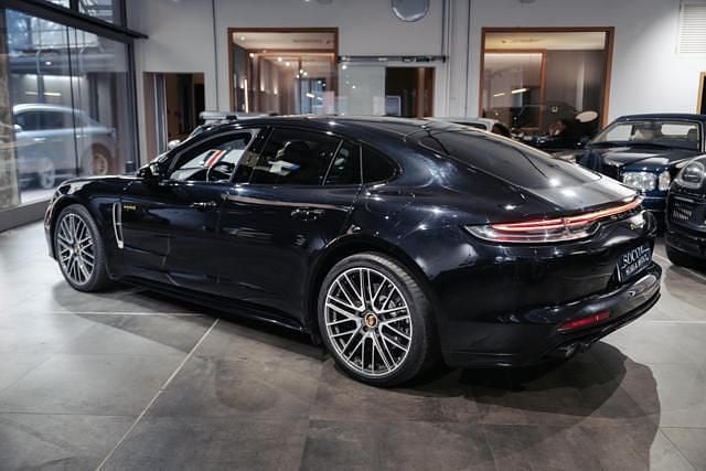 Usata Porsche Panamera Platinum Edition 330 CV (242 kW) 2022 Nero Berlina