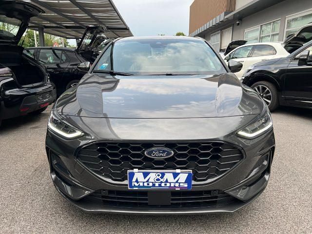 Usata Ford Focus ST-Line 116 CV (85 kW) 2024 Grigio scuro Berlina