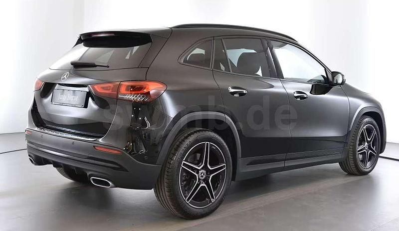 Usata Mercedes GLA200 AMG 163 CV (119 kW) 2022 Nero SUV