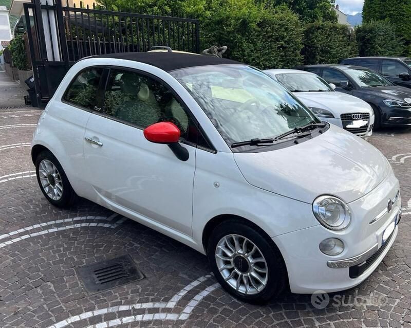 Bianco(met.) Usata 2011 Fiat 500C Cabrio | 7400 € (Buon prezzo) - Immagine 1/4