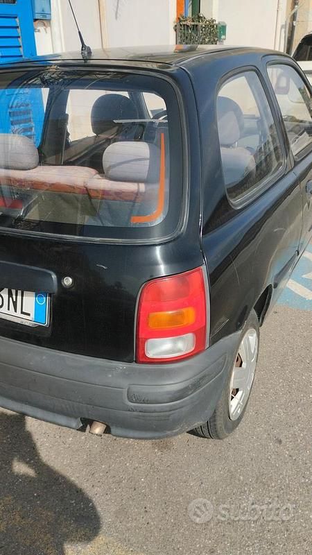 Usata Nissan Micra 54 CV (39 kW) 1999 Nero Utilitaria