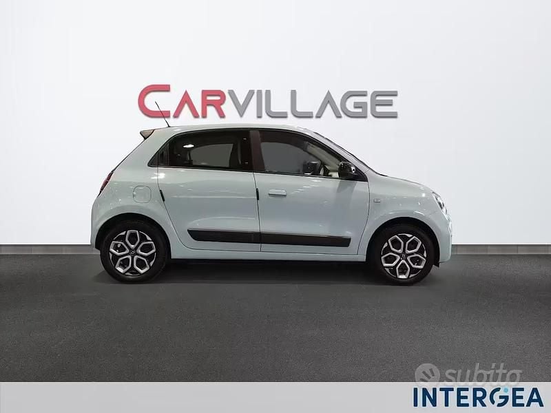 Usata Renault Twingo Equilibre 60 kW (82 CV) 2023 Blu Utilitaria