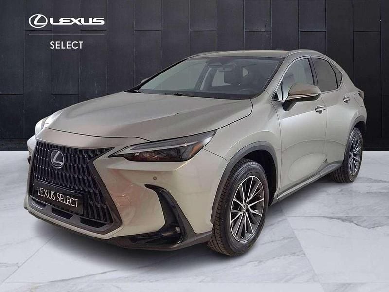 Usata Lexus NX200t 185 CV (136 kW) 2023 Argento SUV