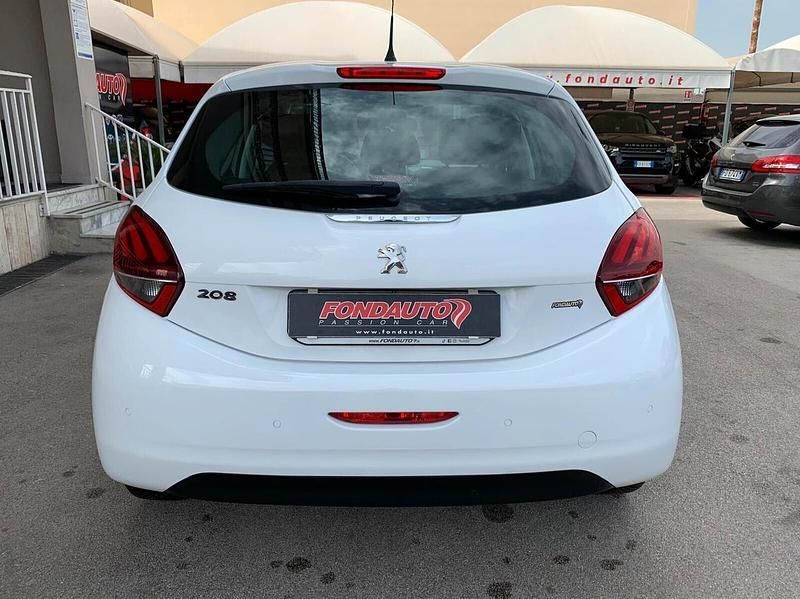 Usata Peugeot 208 Allure 82 CV (60 kW) 2018 Bianco Utilitaria