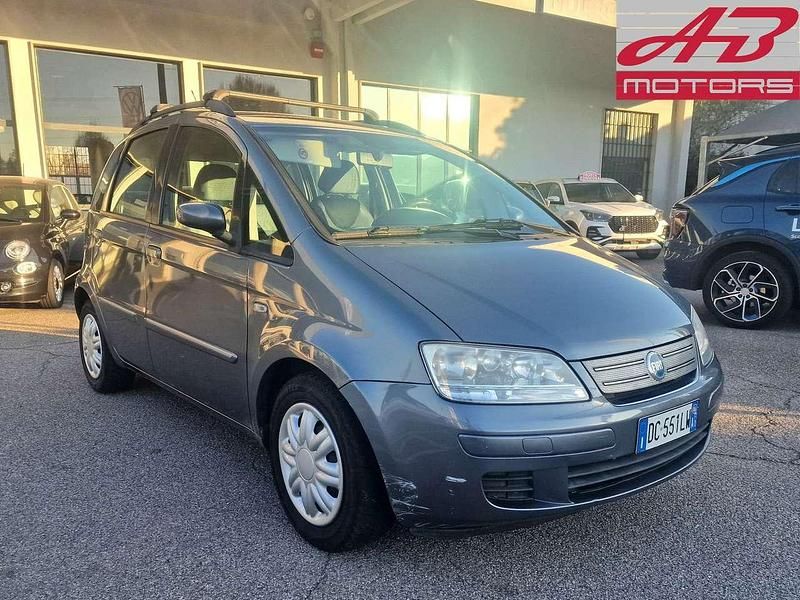 Usata Fiat Idea Emotion 95 CV (69 kW) 2006 Grigio Monovolume