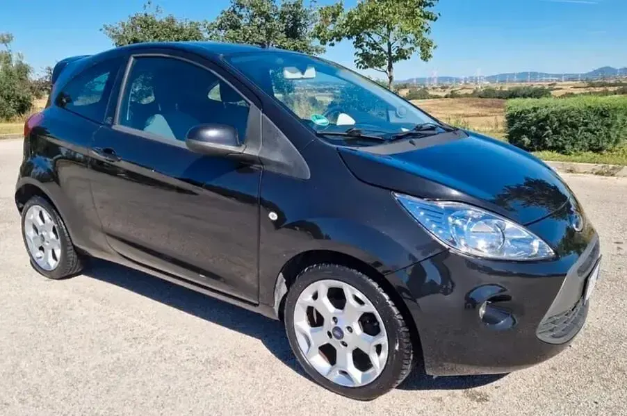 Usata Ford Ka Titanium 75 CV (55 kW) 2010 Nero Utilitaria