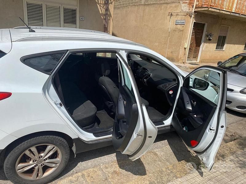 Usata Hyundai ix35 Classic 116 CV (85 kW) 2011 Bianco SUV