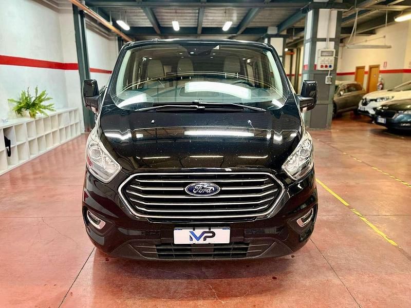 Usata Ford Tourneo Custom Titanium 170 CV (125 kW) 2019 Nero Furgone