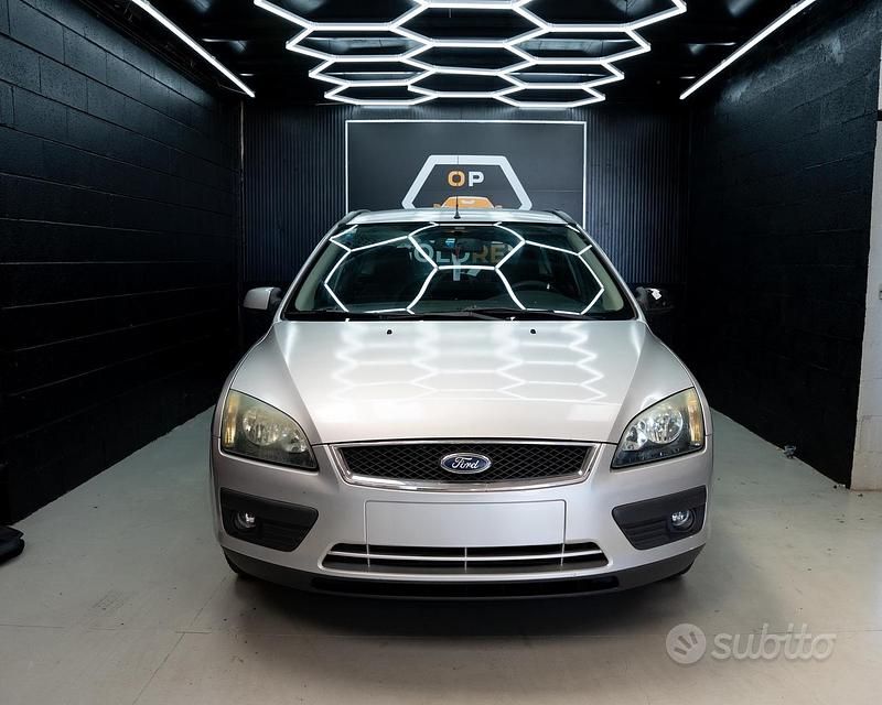 Usata Ford Focus 110 CV (80 kW) 2004 Station wagon