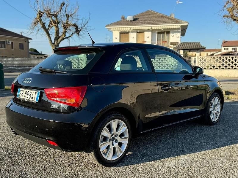 Usata Audi A1 122 CV (89 kW) 2011 Nero Utilitaria
