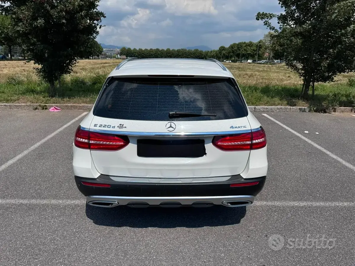 Usata Mercedes E220 All-Terrain 194 CV (142 kW) 2018 Bianco Station wagon