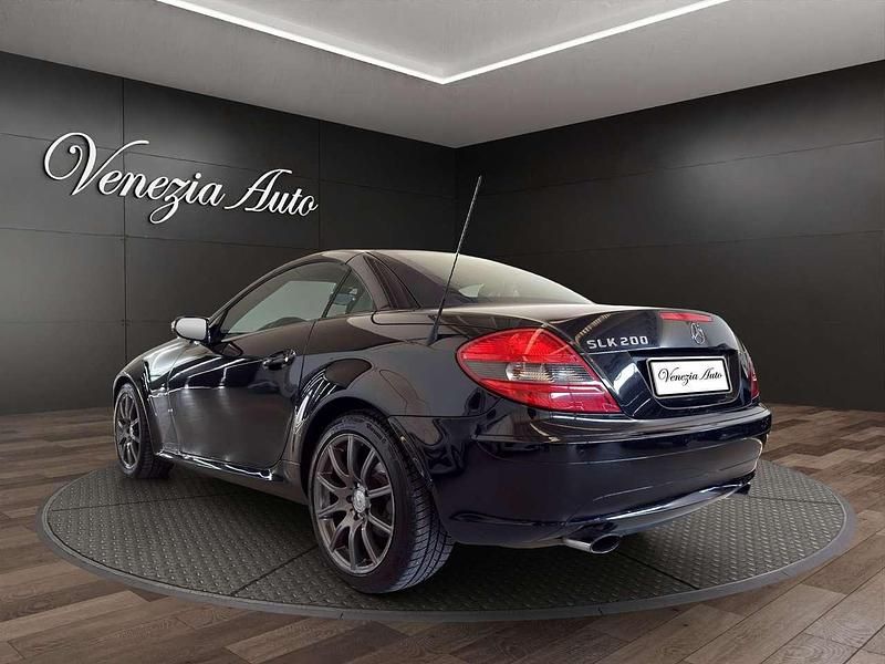 Usata Mercedes SLK200 163 CV (119 kW) 2007 Nero Cabrio