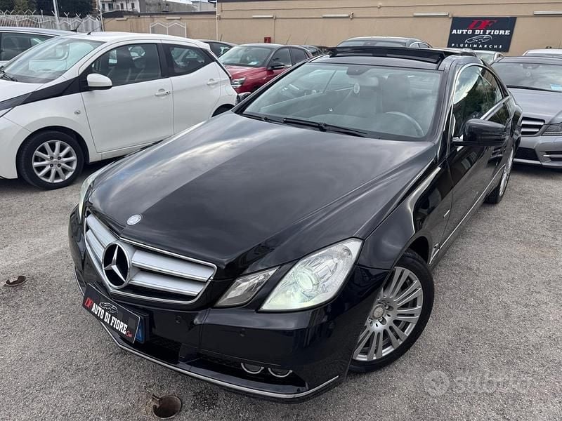Usata Mercedes E220 Avantgarde 170 CV (125 kW) 2012 Nero Berlina