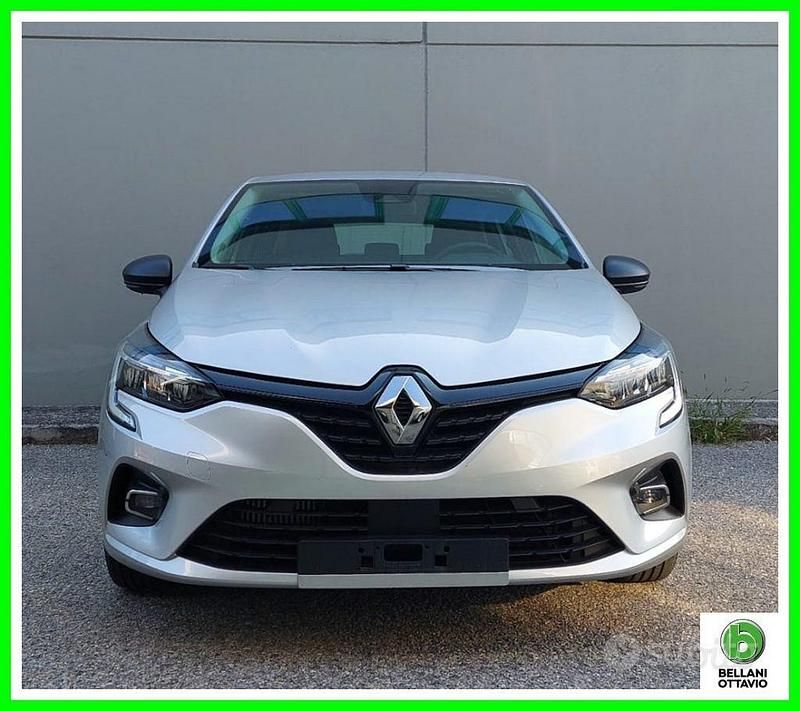 Usata Renault Clio V Business 90 CV (66 kW) 2022 Grigio platino Berlina