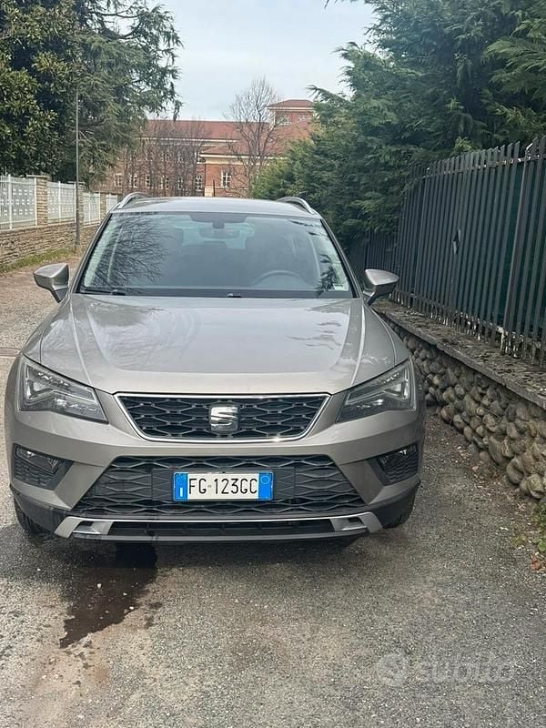 Usata Seat Ateca 150 CV (110 kW) 2017 Grigio SUV