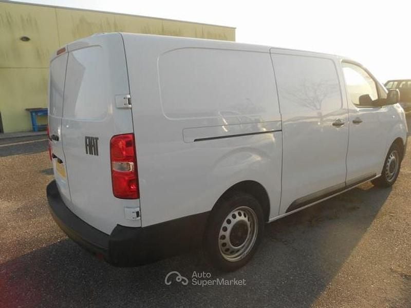 Usata Fiat Scudo 145 CV (106 kW) 2024 Bianco pastello Furgone