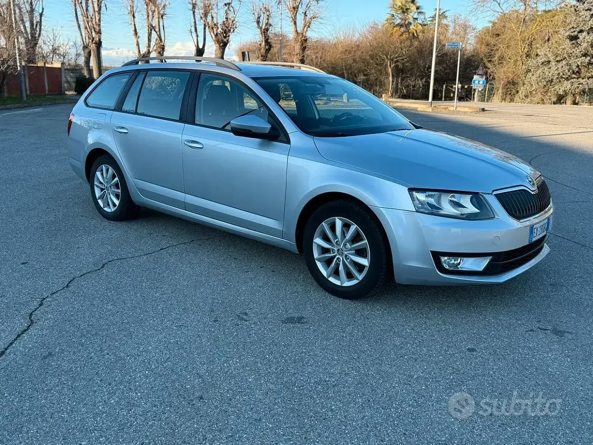 Begagnad Skoda Octavia 110 HK (80 kW) 2014 Grå Kombi