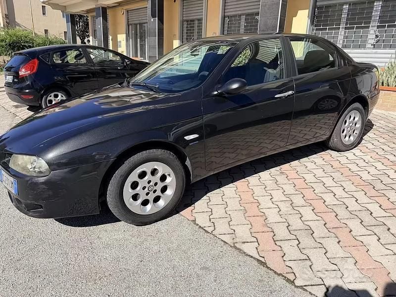 Usata Alfa Romeo 156 140 CV (102 kW) 2003 Nero Utilitaria