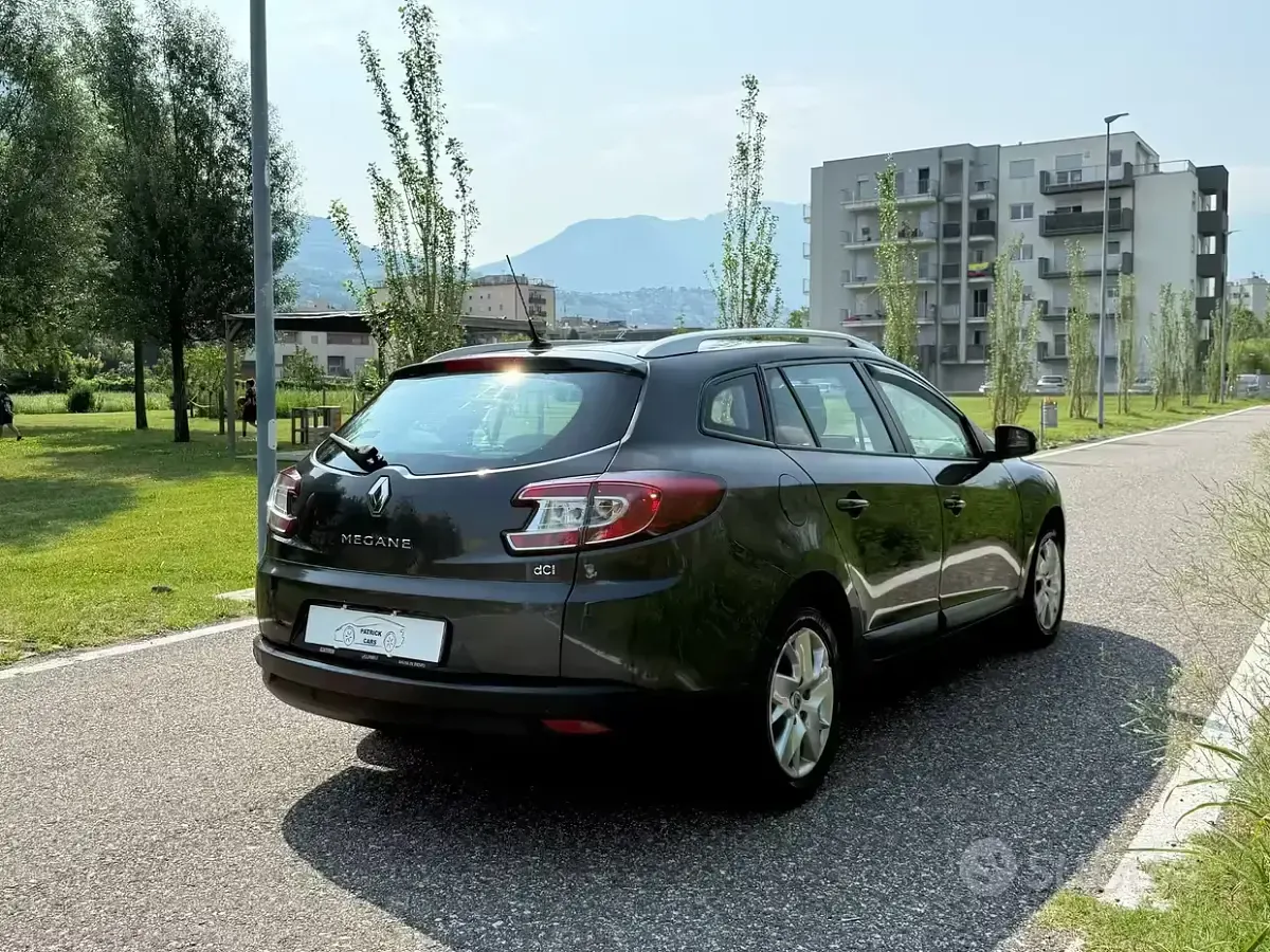 Usata Renault Mégane 110 CV (80 kW) 2013 Nero Berlina
