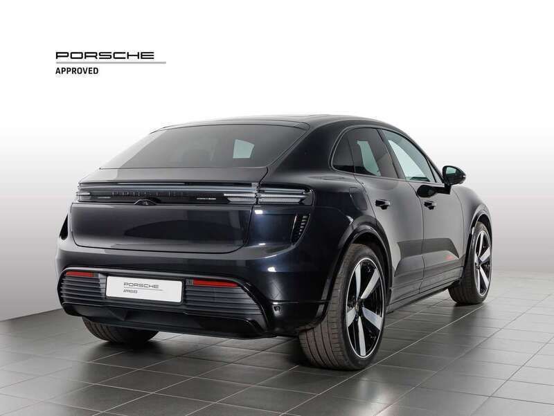 Usata Porsche Macan Turbo 469 kW (639 CV) 2025 Nero SUV