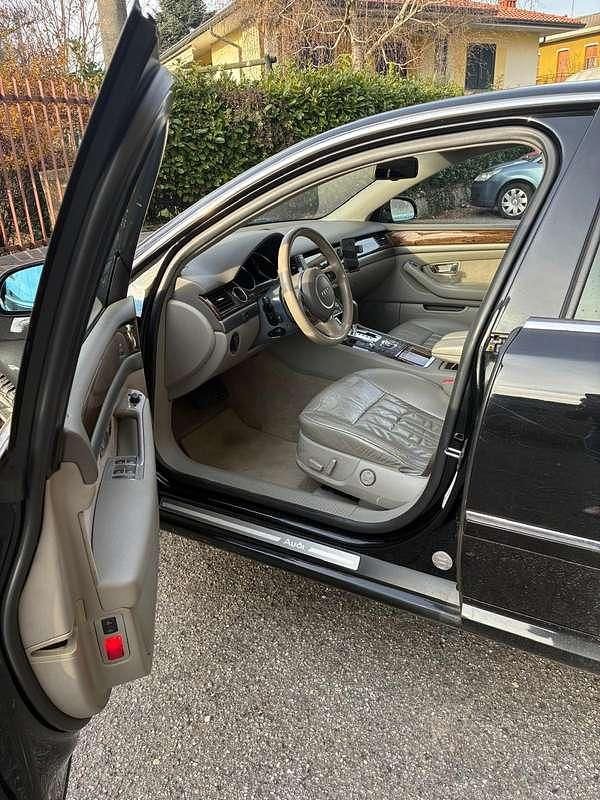 Usata Audi A8 Ambiente 334 CV (245 kW) 2002 Nero Berlina