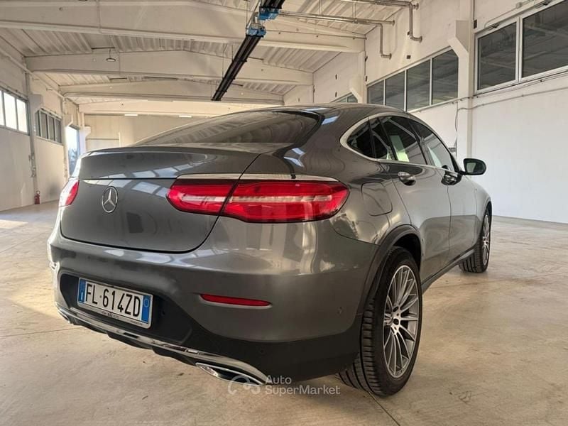 Usata Mercedes GLC250 AMG line 204 CV (150 kW) 2017 Gray Coupé