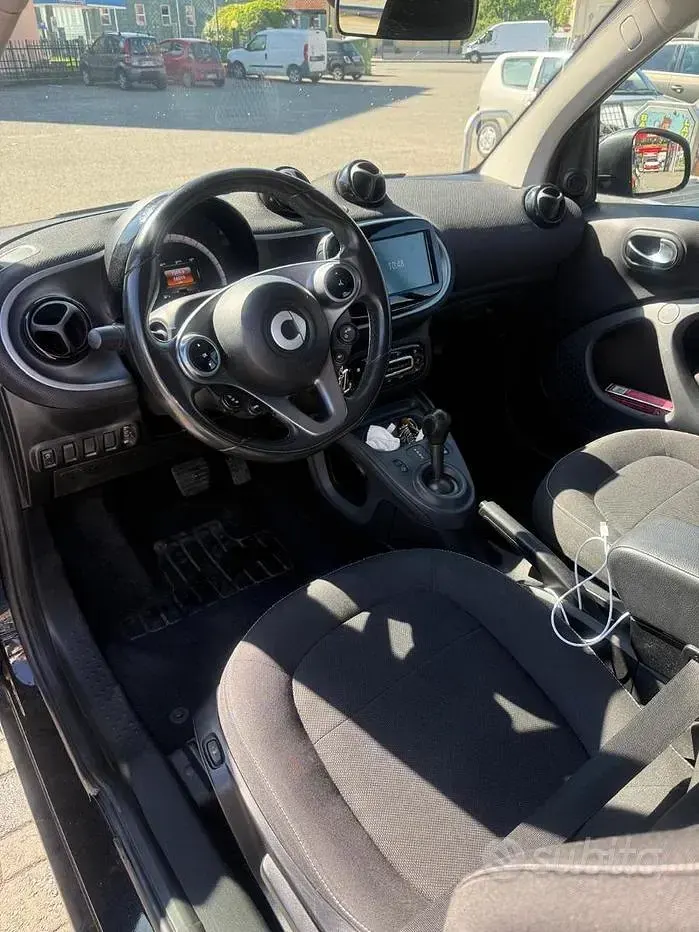 Usata Smart ForTwo Cabrio 71 CV (52 kW) 2016 Nero Cabrio