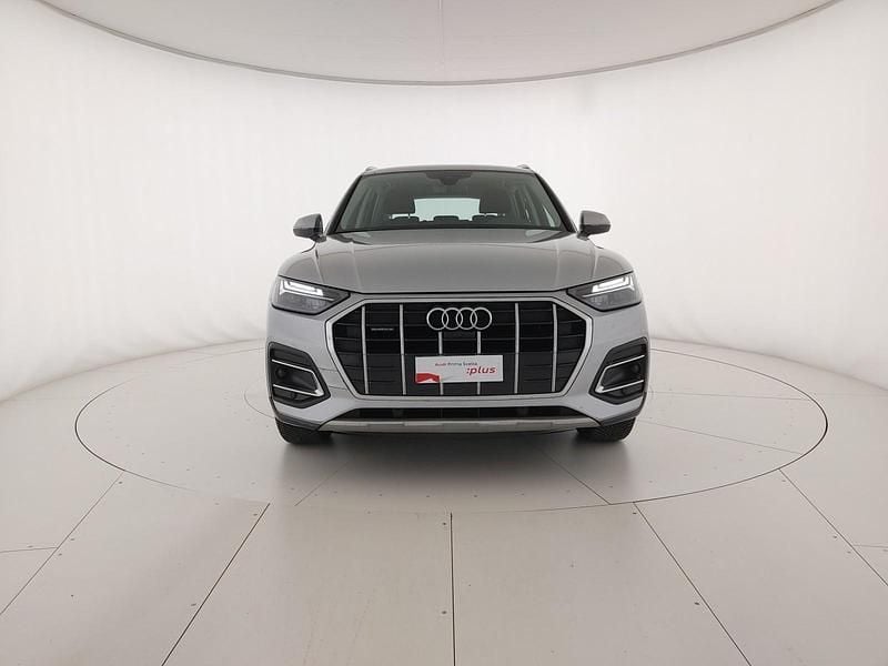 Usata Audi Q5 Advanced 204 CV (150 kW) 2020 L5 argento fioretto metallizzato SUV