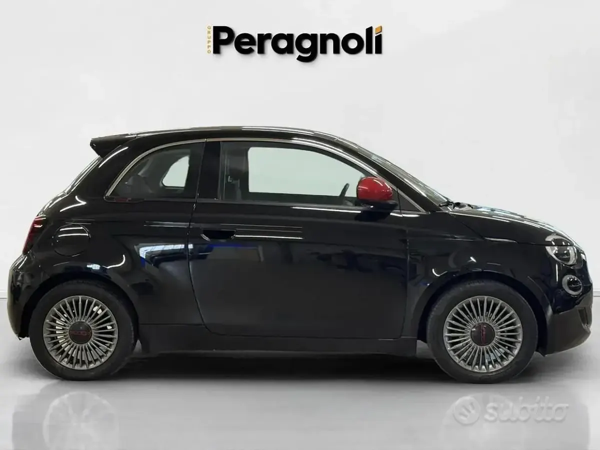 Usata Fiat 500e Action 42 kW (58 CV) 2021 Nero Berlina