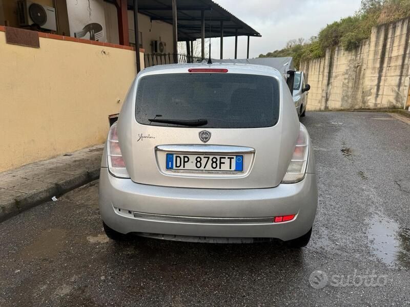 Usata Lancia Ypsilon 69 CV (50 kW) 2008 Grigio Utilitaria