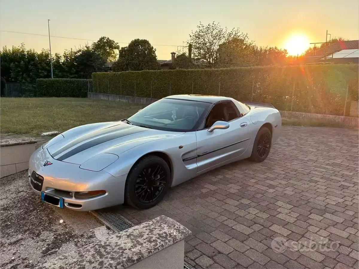 Usata Corvette C5 344 CV (253 kW) 2001 Grigio Cabrio