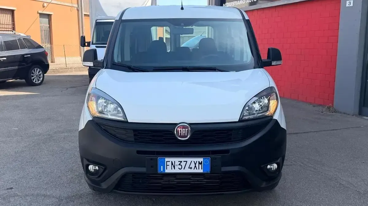 Usata Fiat Doblò 95 CV (69 kW) 2018 Bianco Monovolume