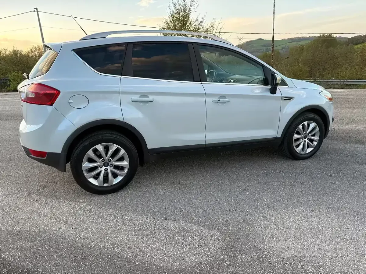 Usata Ford Kuga Titanium 163 CV (119 kW) 2010 SUV