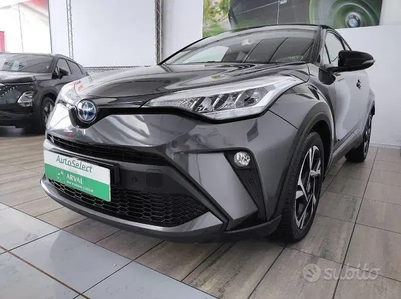 Usata Toyota C-HR Trend 152 CV (111 kW) 2022 Grigio SUV