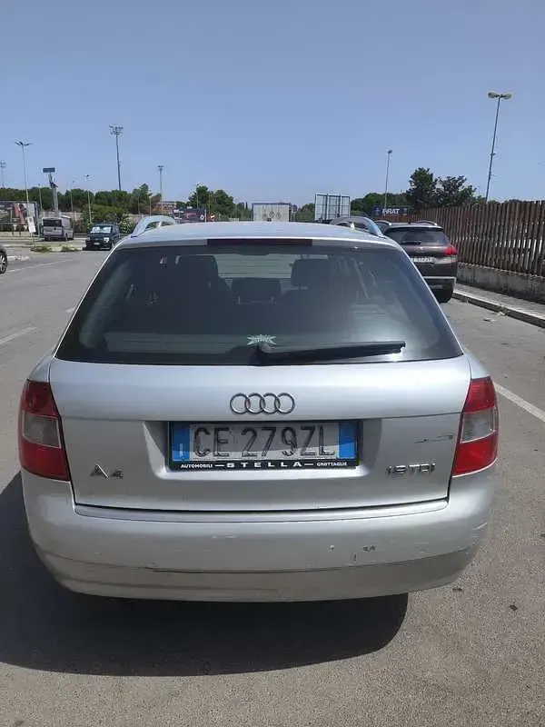 Usata Audi A4 131 CV (96 kW) 2003 Argento Station wagon