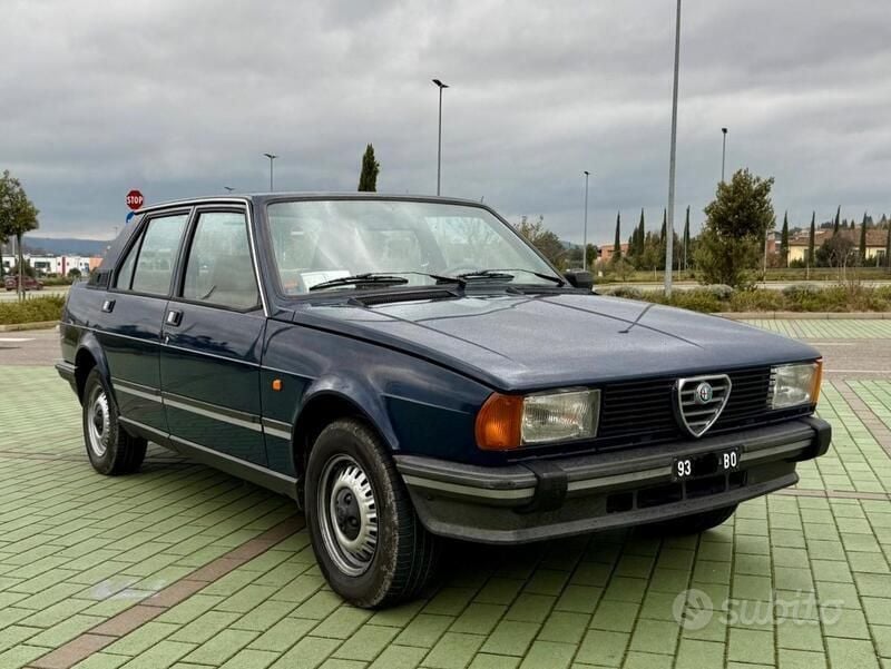 Usata 1982 Alfa Romeo Giulietta Due volumi | 6400 € - Immagine 1/4